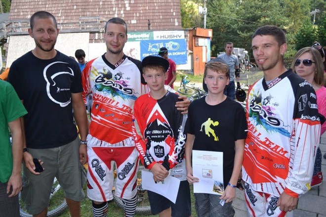 Bang DH team - Instruktori na bike campe v Bachledovej doline