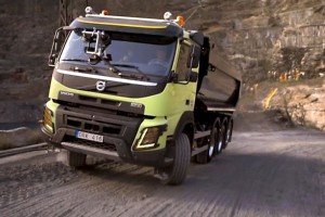 Hamster-Driving-Volvo-Truck-Up-Quarry__7_-Volvo-FMX-being-steered-by-hamster