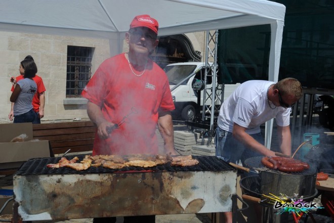 792164_10151717735787159_300367029_o