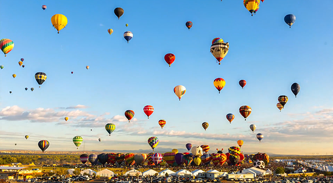 Sky Wizards - Flying at the Balloon Fiesta in 4K! 1