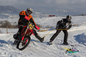 Motoskijoring Roman Suja