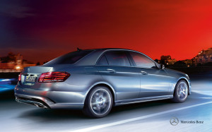 mercedes-benz-e-class-saloon-w212_wallpaper_01_1920x1200__03-2013