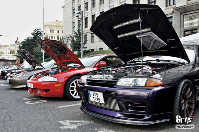 9 STREET CARS PARKING PRAHA 3.0