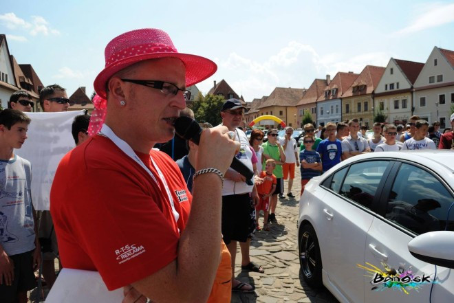 963753_10151717735657159_836394401_o